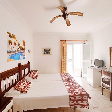Villa Columbus Family Boutique Hotel Peguera Exterior foto