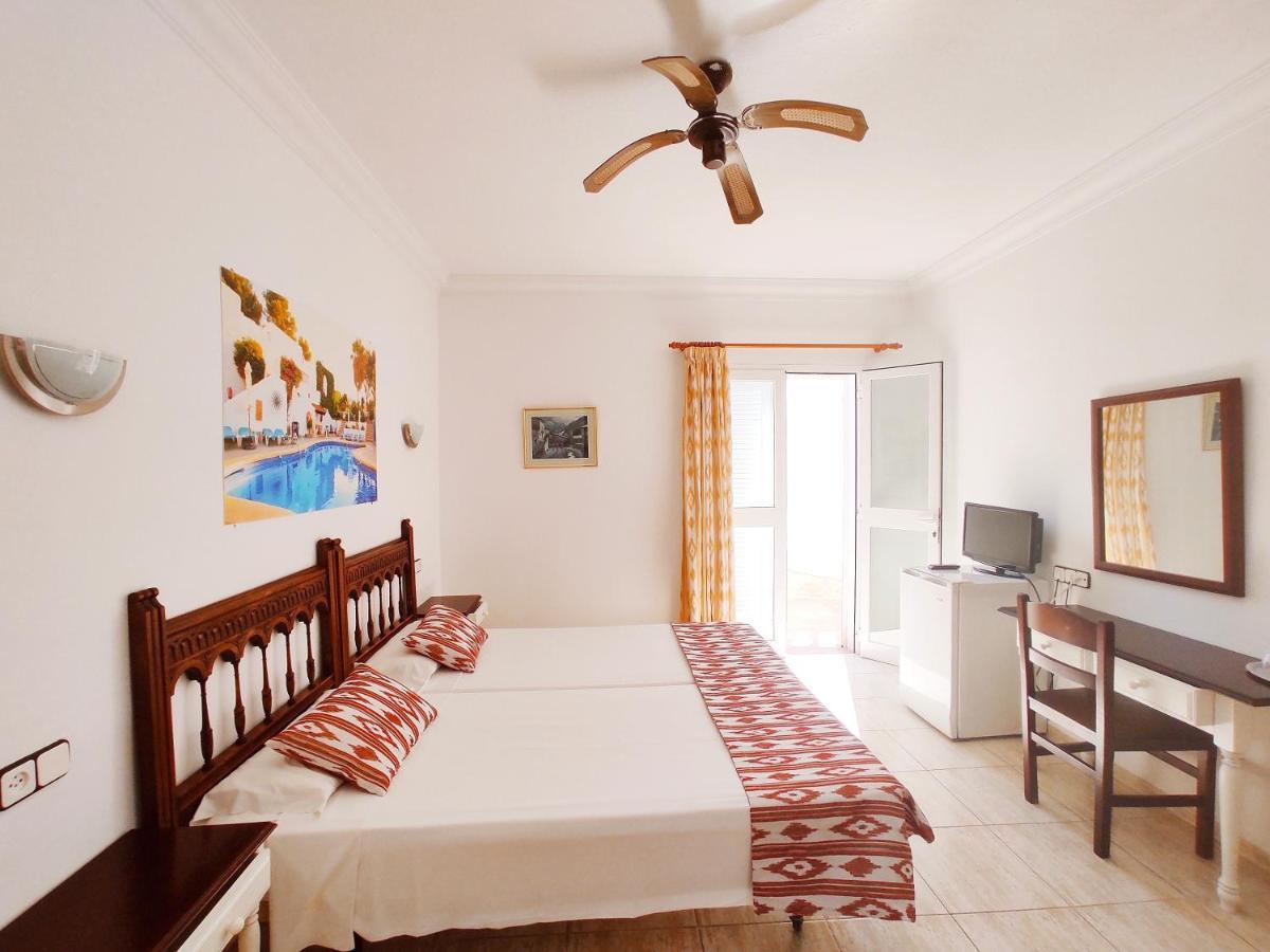Villa Columbus Family Boutique Hotel Peguera Exterior foto